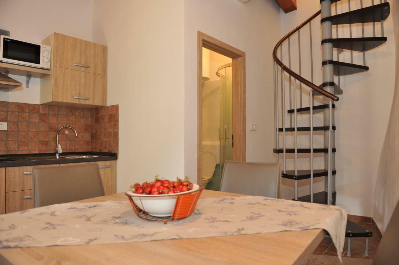 Apartmaji Kumar Smartno Luaran gambar