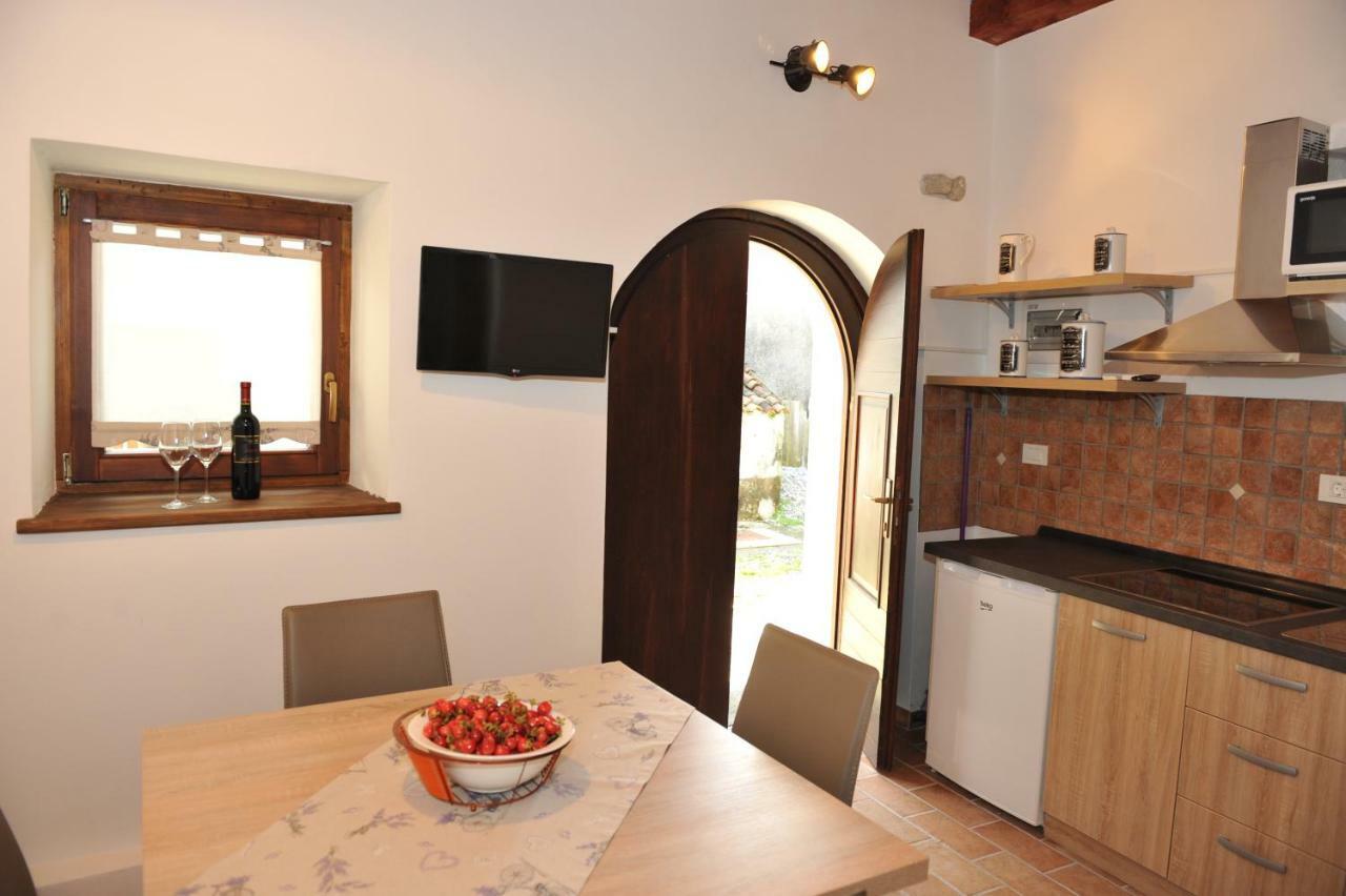 Apartmaji Kumar Smartno Luaran gambar