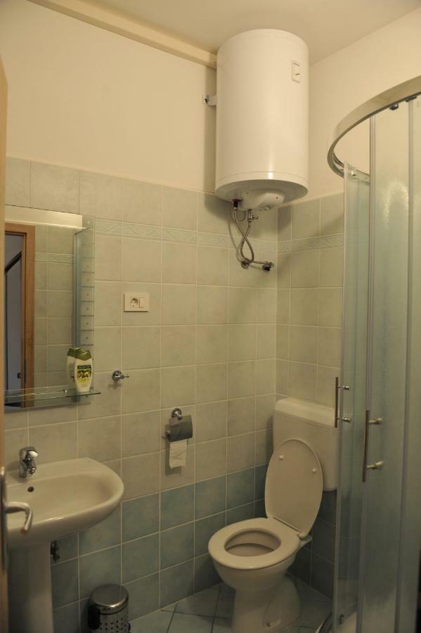 Apartmaji Kumar Smartno Luaran gambar